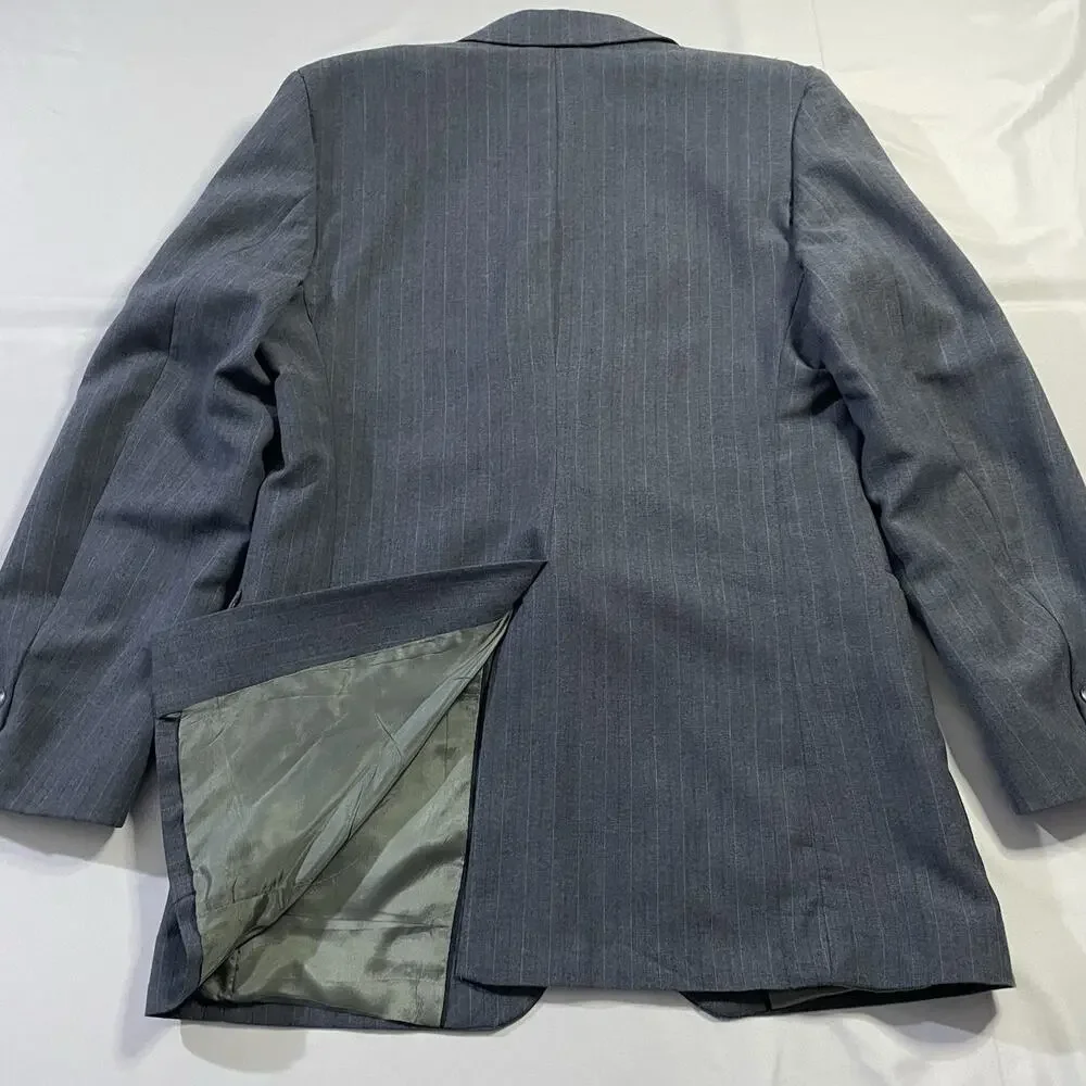 Vintage Levi’s Business Class Gray Pinstripe Blazer Sport Coat Mens 42L USA Made